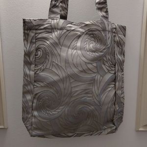 Linen silver embroidery day bag